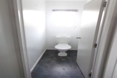 Photo of property in 43a Graham Avenue, Te Atatu Peninsula, Auckland, 0610