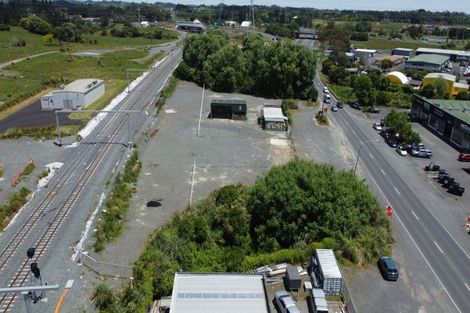 Photo of property in 280 Great South Road, Papakura, 2110