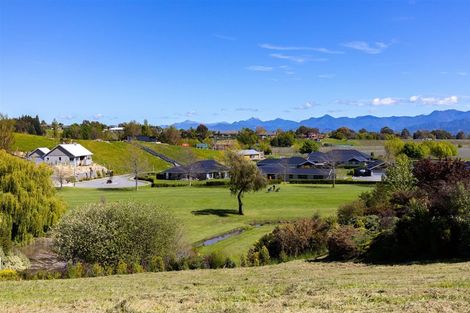 Photo of property in 22 Pine Hill Rise, Fairhall, 7272