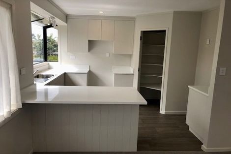 Photo of property in 2/48 Bayswater Avenue, Bayswater, Auckland, 0622