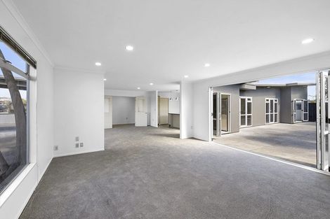 Photo of property in 150 Carrington Street, Lower Vogeltown, New Plymouth, 4310