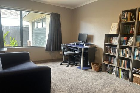 Photo of property in 6 Franklin Avenue, Hokowhitu, Palmerston North, 4410
