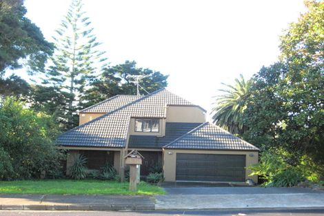 Photo of property in 54 Lawrence Crescent, Hillpark, Auckland, 2102