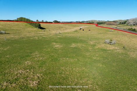 Photo of property in 126 Whiriwhiri Road, Waiuku, 2682