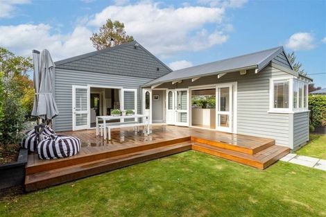 Photo of property in 89 Weston Road, St Albans, Christchurch, 8052