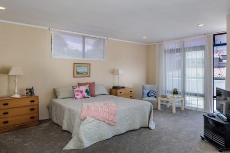 Photo of property in 1/103 Aberdeen Road, Castor Bay, Auckland, 0620