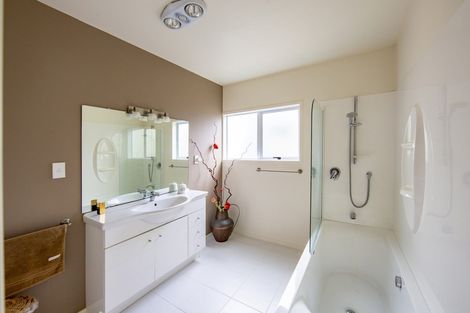 Photo of property in 84a Echo Valley Road, Mangawhai, Kaiwaka, 0573