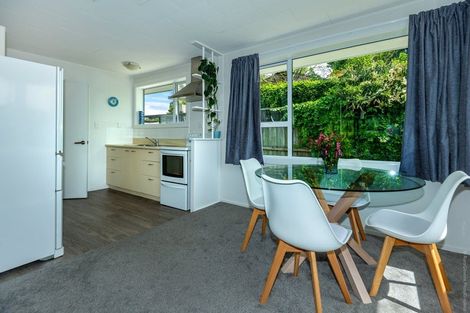 Photo of property in 69a Aorangi Road, Bryndwr, Christchurch, 8053