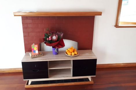 Photo of property in 2 Hooker Avenue, Hospital Hill, Napier, 4110