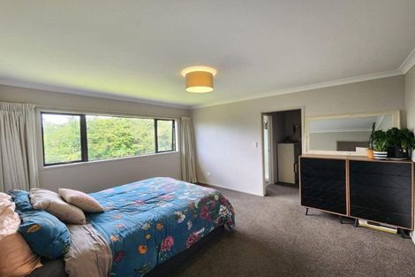 Photo of property in 34 Omata Road, Marfell, New Plymouth, 4310