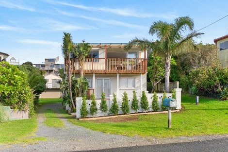Photo of property in 42 Cheviot Street, Mangawhai Heads, Mangawhai, 0505