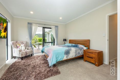 Photo of property in 15 Vogwill Road, Kumeu, 0810