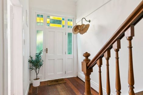 Photo of property in 51 Scarborough Terrace, Mount Victoria, Wellington, 6011