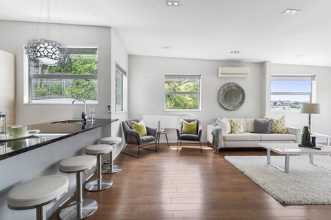 Photo of property in Wilk Heights, 7/8 Wilk Lane, Browns Bay, Auckland, 0630