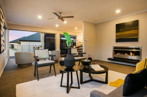 Photo of property in 213 Te Atatu Road, Te Atatu South, Auckland, 0610