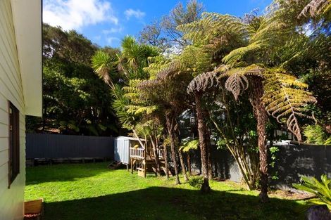 Photo of property in 2 Abbeygate Street, Birkdale, Auckland, 0626