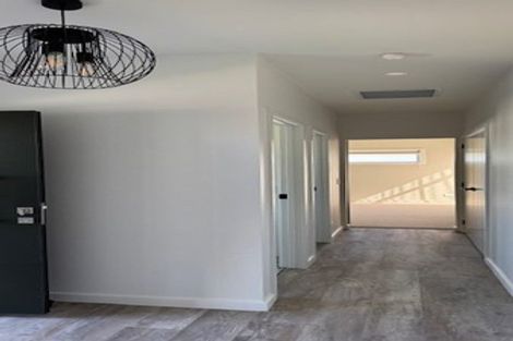 Photo of property in 32 West Place, Greenmeadows, Napier, 4112