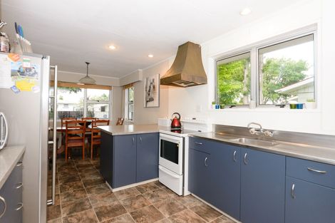 Photo of property in 124 Tremaine Avenue, Westbrook, Palmerston North, 4412