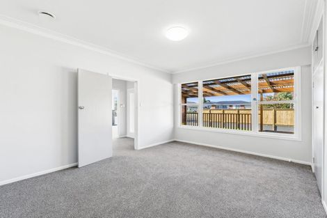 Photo of property in 70 Clevedon Road, Papakura, 2110