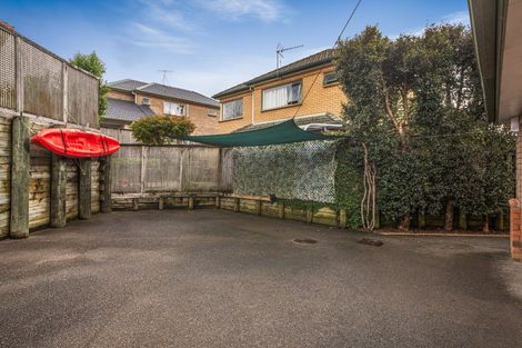 Photo of property in 30 Amherst Place, Albany, Auckland, 0632