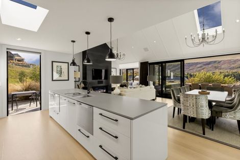 Photo of property in 4 Owen Marshall Lane, Arrowtown, 9371