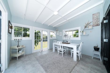 Photo of property in 1 Tamar Street, Rongotea, 4476