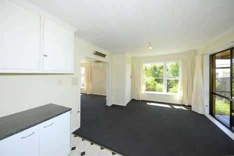 Photo of property in 85 Kendal Avenue, Burnside, Christchurch, 8053