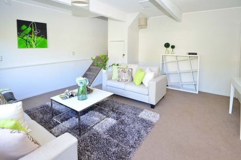 Photo of property in 2/10 Scarlock Avenue, Browns Bay, Auckland, 0630