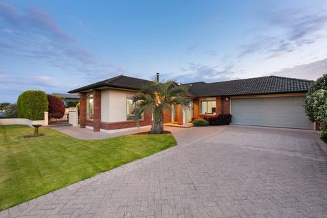 Photo of property in 24 Manor Park Drive, Pyes Pa, Tauranga, 3112