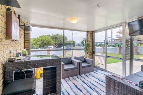 Photo of property in 3 Willis Street, Grasmere, Invercargill, 9810