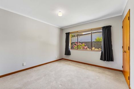 Photo of property in 3 Dresdan Court, Hokowhitu, Palmerston North, 4410