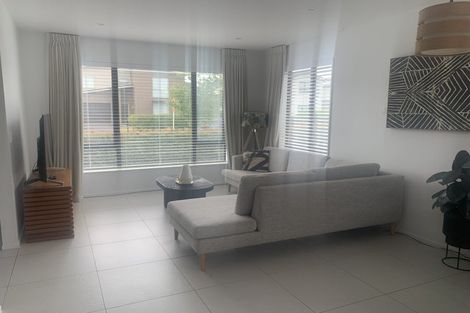 Photo of property in 34 Pepene Avenue, Takanini, 2112