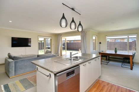 Photo of property in 102 Charles Street, Rangiora, 7400