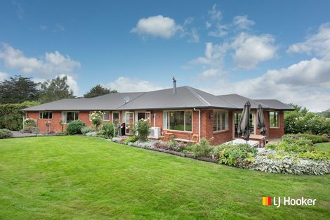 Photo of property in 16 Woodside Road, Woodside, Outram, 9073