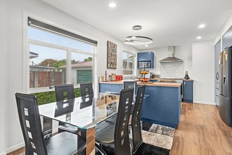 Photo of property in 14 Cowling Road, Hurdon, New Plymouth, 4310