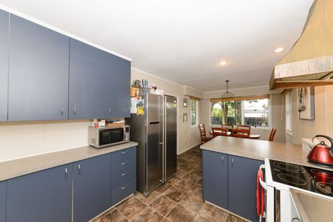 Photo of property in 124 Tremaine Avenue, Westbrook, Palmerston North, 4412