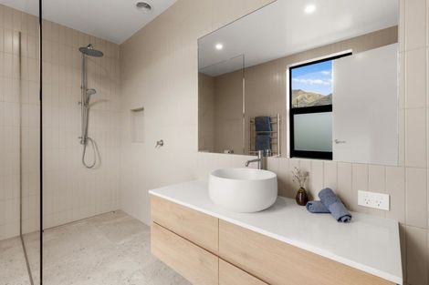 Photo of property in Kawarau Heights, 29 Kawarau Heights Boulevard, Lake Hayes, Queenstown, 9304