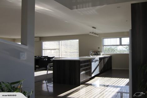 Photo of property in 27a Comber Place, Johnsonville, Wellington, 6037