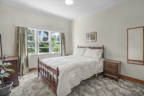 Photo of property in 85 Ludlam Crescent, Woburn, Lower Hutt, 5010
