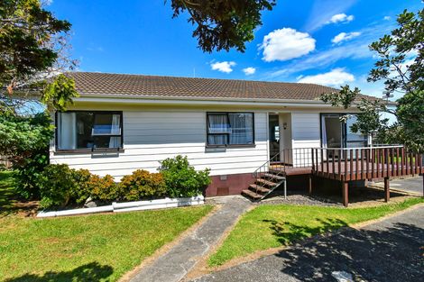 Photo of property in 129 Finlayson Avenue, Clendon Park, Auckland, 2103