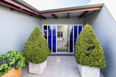 Photo of property in 207 Avenue Road, Greenmeadows, Napier, 4112