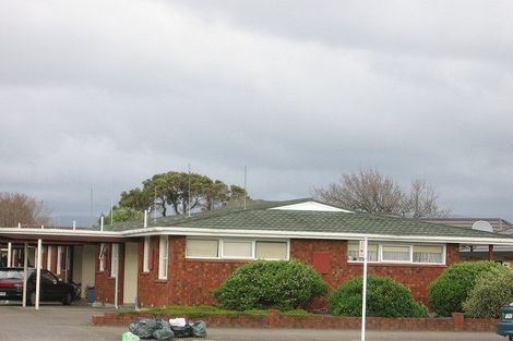 Photo of property in 676 Main Street, Palmerston North, 4414