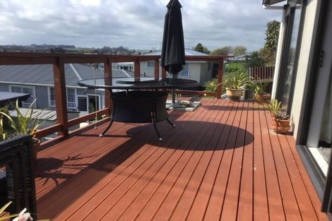 Photo of property in 73 Mould Street, Waitara, 4320