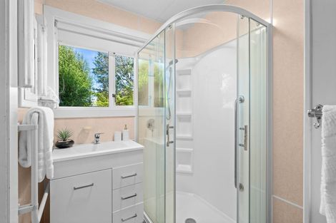 Photo of property in 10 Ron Place, Bishopdale, Christchurch, 8051