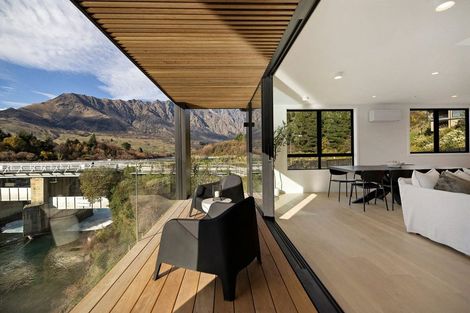 Photo of property in 11b William Rees Place, Kawarau Falls, Queenstown, 9300
