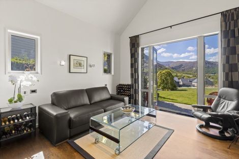Photo of property in Millbrook Resort, 24 Ayrburn Ridge, Arrowtown, 9371