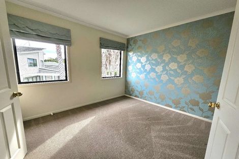 Photo of property in 33 Kinleith Way, Albany, Auckland, 0632