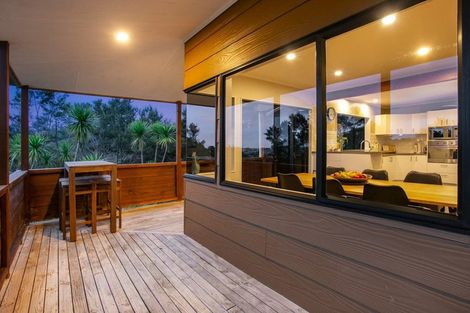 Photo of property in 60 Scott Road, Stanmore Bay, Whangaparaoa, 0932