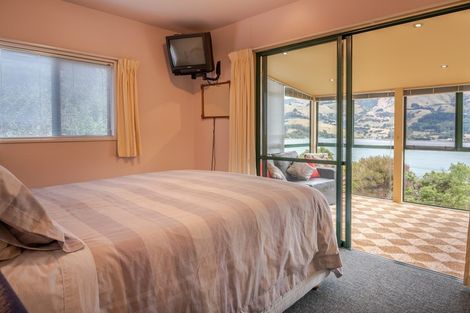 Photo of property in 39 Bayview Crescent, Duvauchelle, 7581