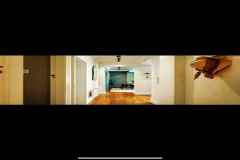 Photo of property in Sunhaven Flats, 262 Oriental Parade, Oriental Bay, Wellington, 6011